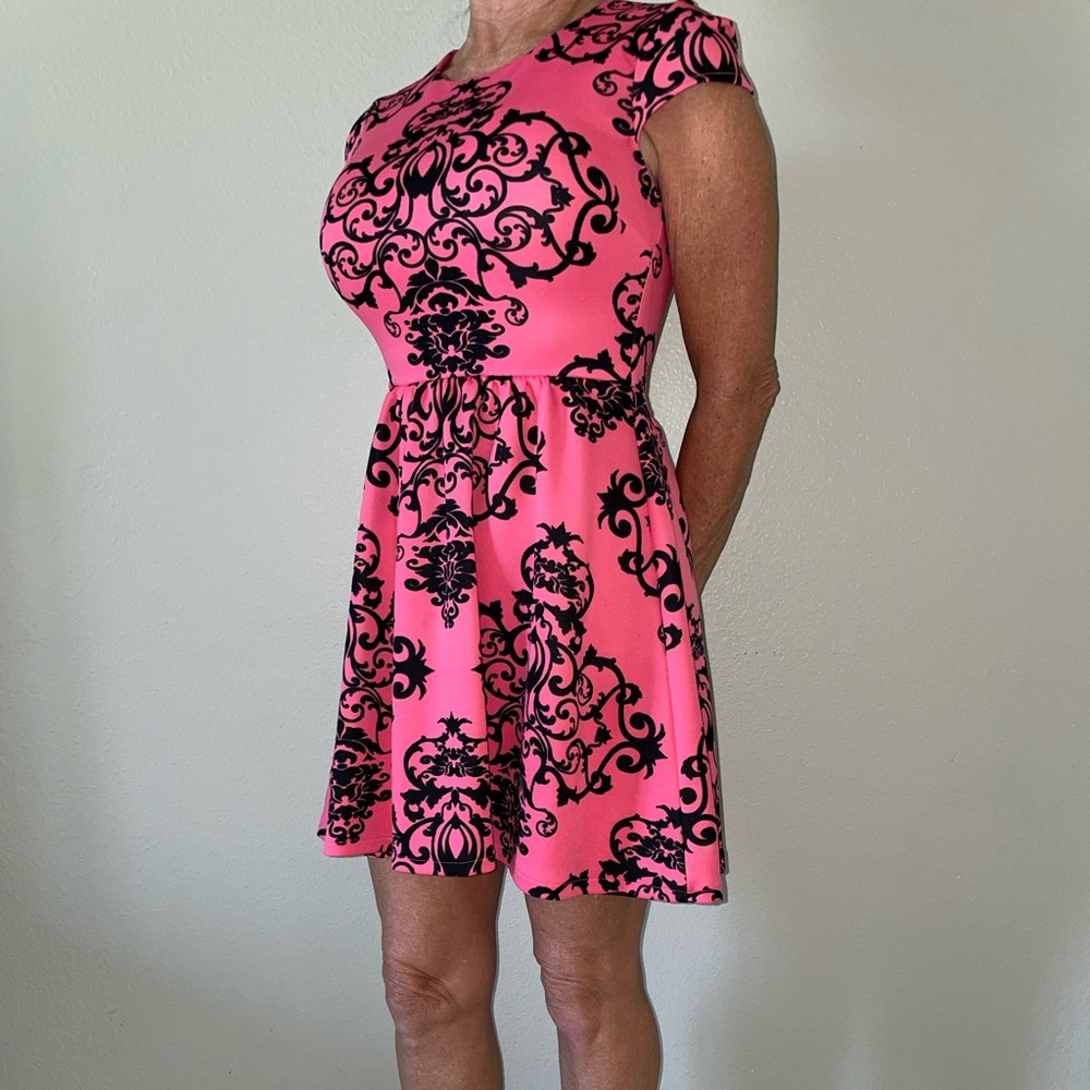 B Darlin, mid length dress, corral and black color, size 5/6